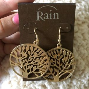 Boutique, gold earrings!!